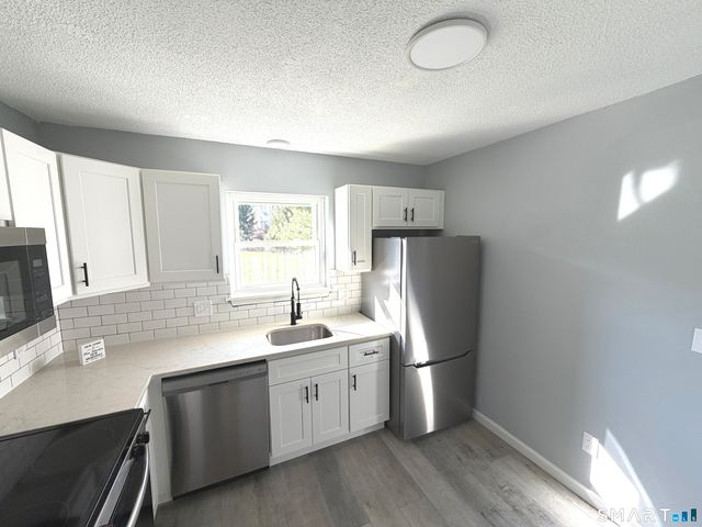 226 Laurel Street 11, East Haven, CT 06512