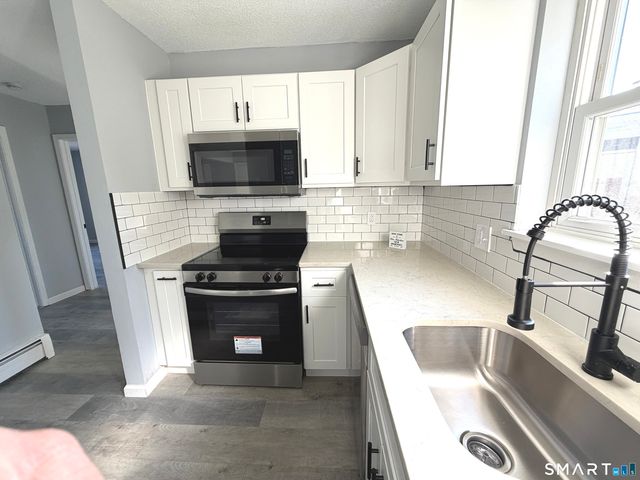 226 Laurel Street 11, East Haven, CT 06512