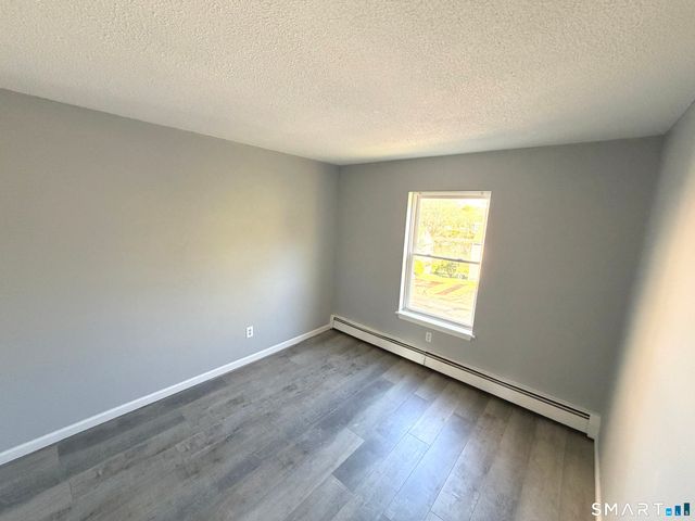 226 Laurel Street 11, East Haven, CT 06512