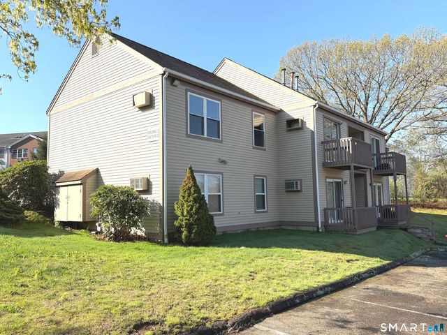 226 Laurel Street 11, East Haven, CT 06512