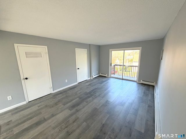 226 Laurel Street 11, East Haven, CT 06512