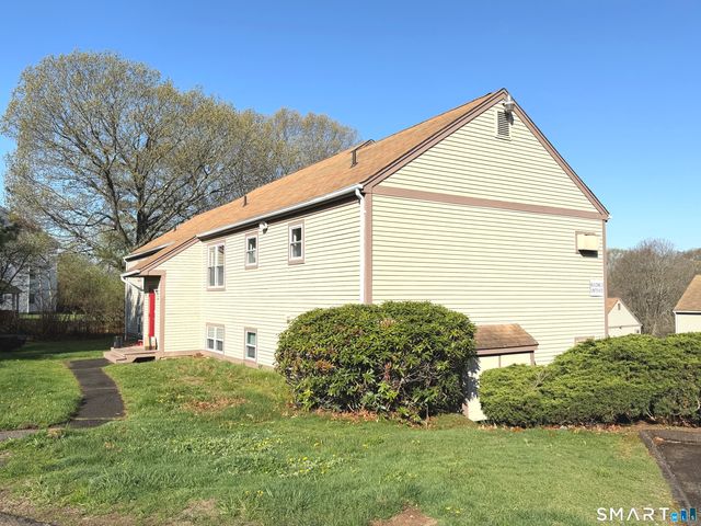 226 Laurel Street 11, East Haven, CT 06512