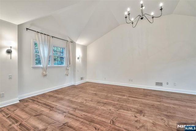 48 Oak Drive, Roseland, NJ 07068