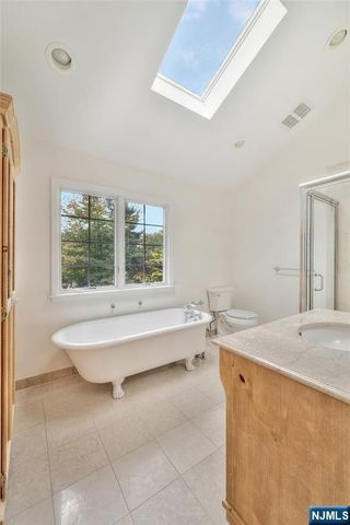 48 Oak Drive, Roseland, NJ 07068