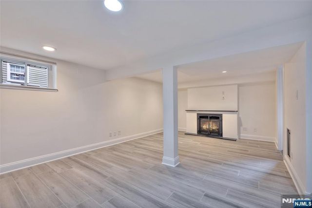 48 Oak Drive, Roseland, NJ 07068