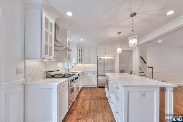 48 Oak Drive, Roseland, NJ 07068