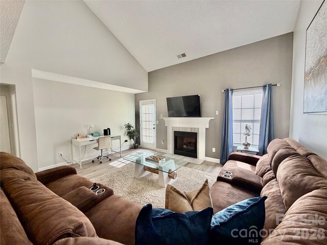 1938 Sunset Village Drive, Charlotte, NC 28216