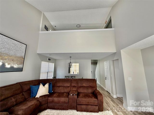 1938 Sunset Village Drive, Charlotte, NC 28216