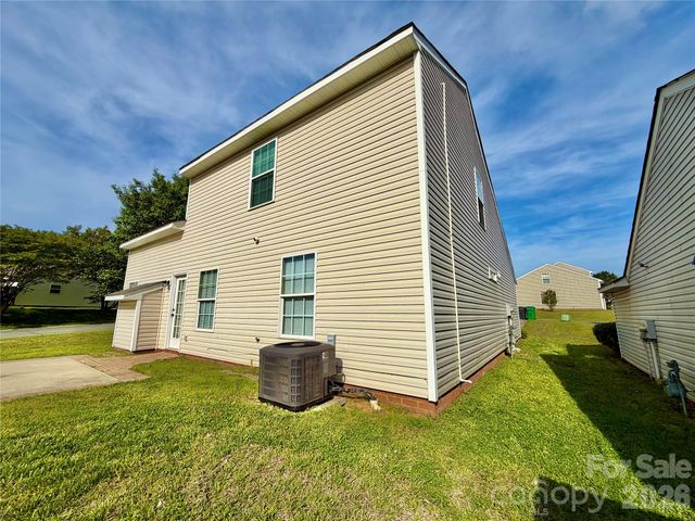 1938 Sunset Village Drive, Charlotte, NC 28216