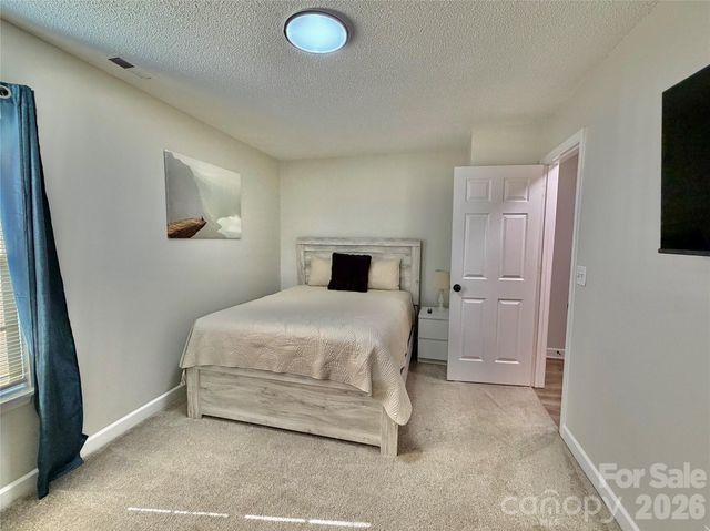 1938 Sunset Village Drive, Charlotte, NC 28216