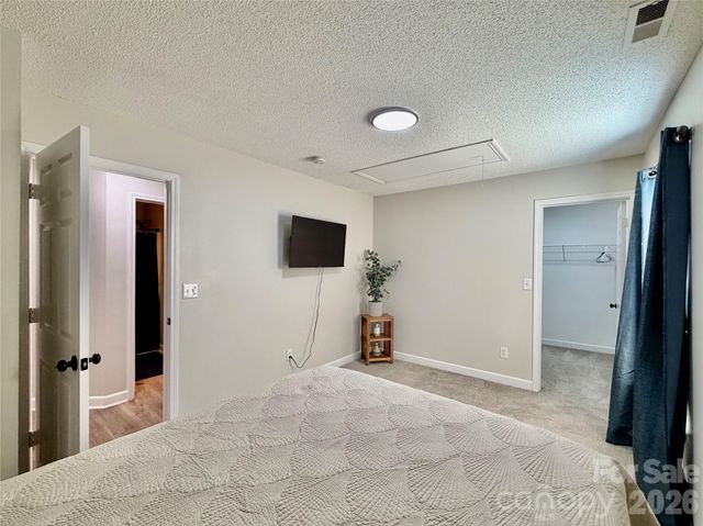 1938 Sunset Village Drive, Charlotte, NC 28216