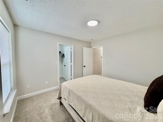 1938 Sunset Village Drive, Charlotte, NC 28216