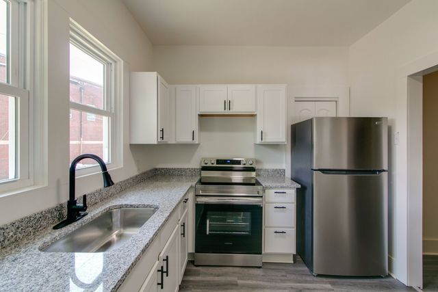 143 Emory St Apt C, Clarksville, TN 37040