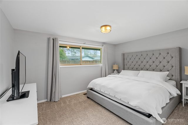 456 Snahapish Avenue SE, Ocean Shores, WA 98569