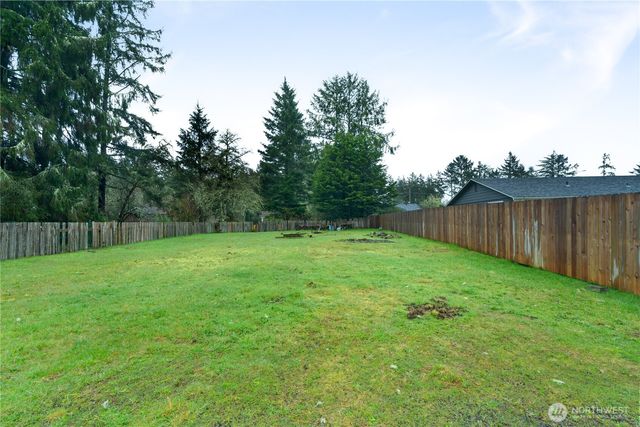 456 Snahapish Avenue SE, Ocean Shores, WA 98569