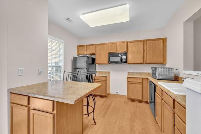 3028 SW Deerborne Court SW Court, Atlanta, GA 30331