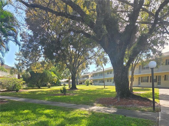 3325 Airport RD N G7, Naples, FL 34105