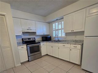 3325 Airport RD N G7, Naples, FL 34105