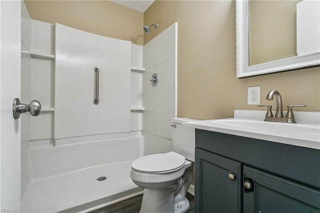 10 Westley CT, Hampton, VA 23669