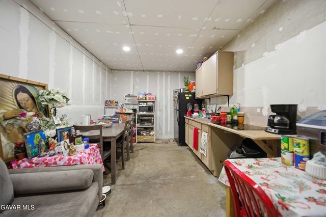 44135 11th Street, Lancaster, CA 93534