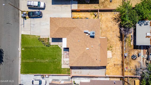 44135 11th Street, Lancaster, CA 93534