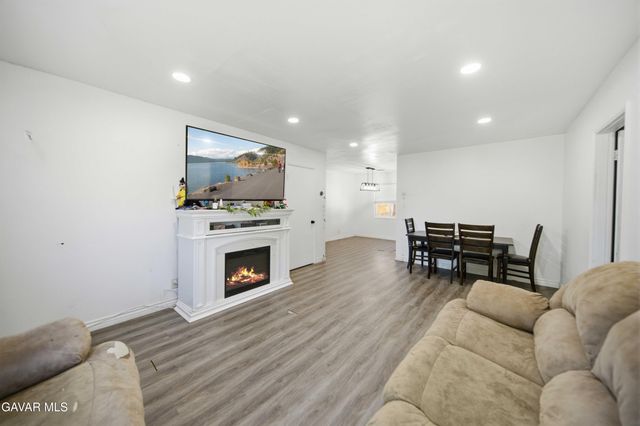 44135 11th Street, Lancaster, CA 93534