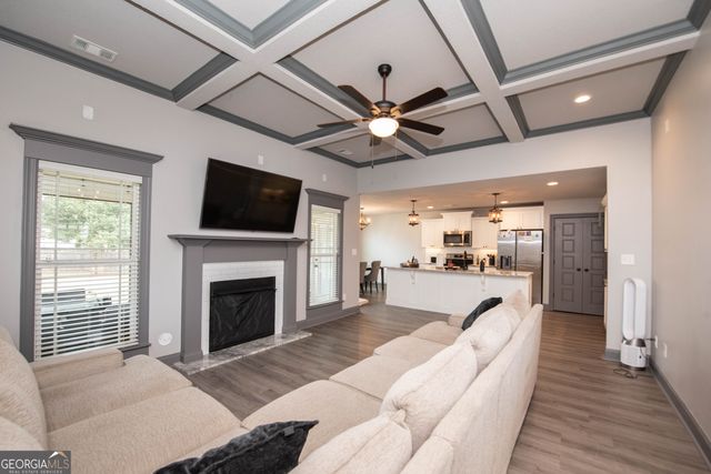 121 Locks Heath Court, Perry, GA 31069