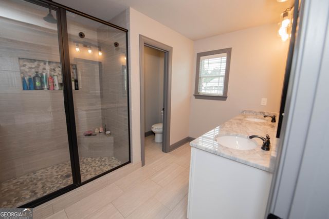 121 Locks Heath Court, Perry, GA 31069