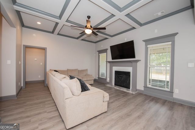 121 Locks Heath Court, Perry, GA 31069