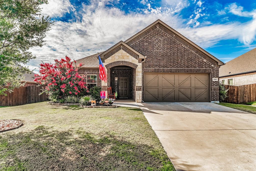 5005 Brookside Drive, Denton, TX 76226 — exterior