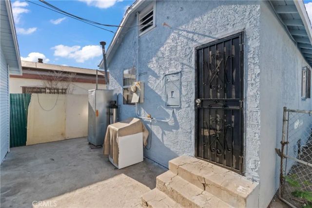 1766 E 105th, Los Angeles, CA 90002