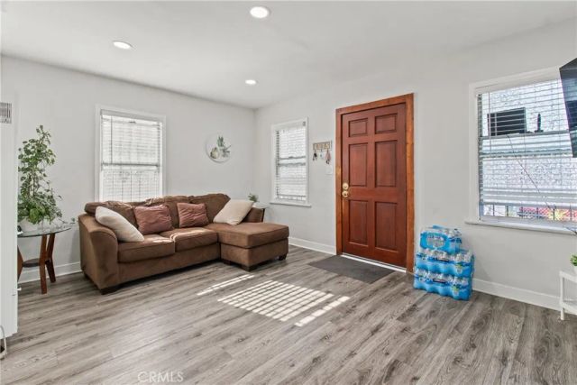 1766 E 105th, Los Angeles, CA 90002