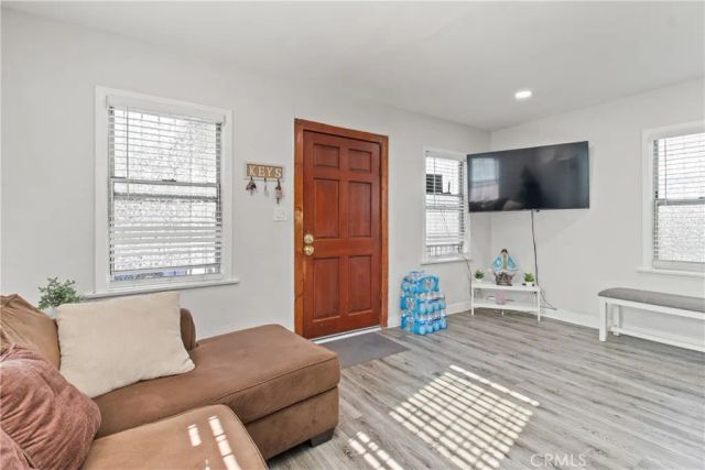 1766 E 105th, Los Angeles, CA 90002