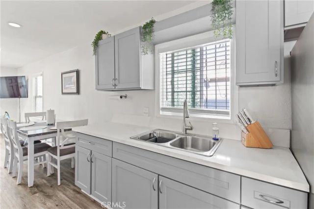 1766 E 105th, Los Angeles, CA 90002