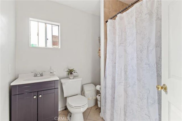 1766 E 105th, Los Angeles, CA 90002