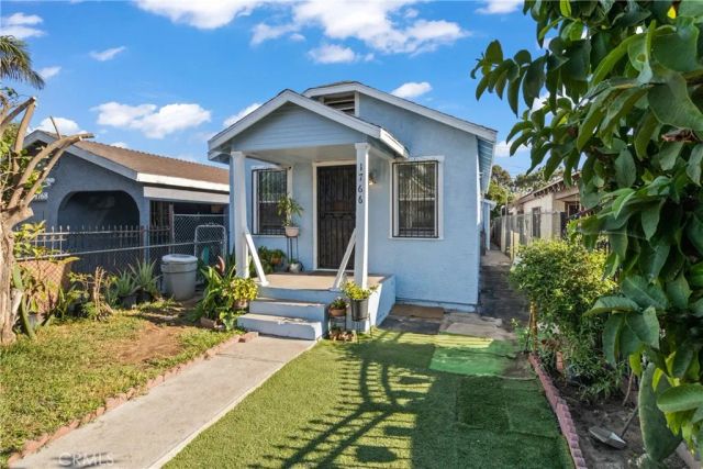1766 E 105th, Los Angeles, CA 90002