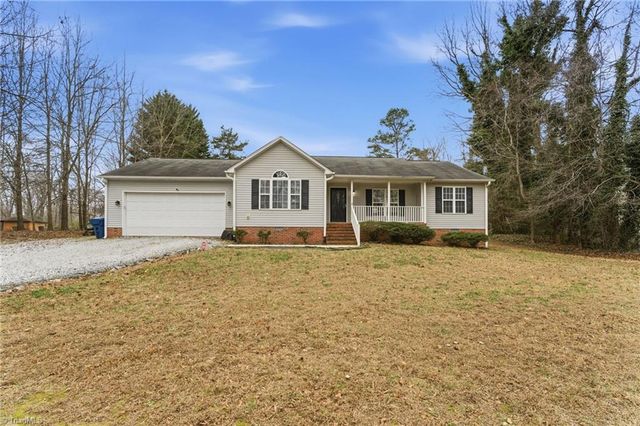 6404 Brookline Drive, Pleasant Garden, NC 27313