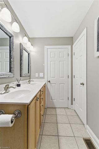 6404 Brookline Drive, Pleasant Garden, NC 27313