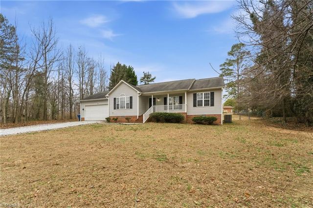 6404 Brookline Drive, Pleasant Garden, NC 27313