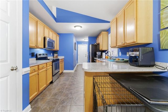 6404 Brookline Drive, Pleasant Garden, NC 27313