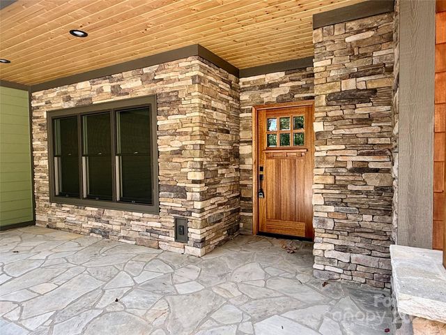 230 Catatoga Path, Brevard, NC 28712