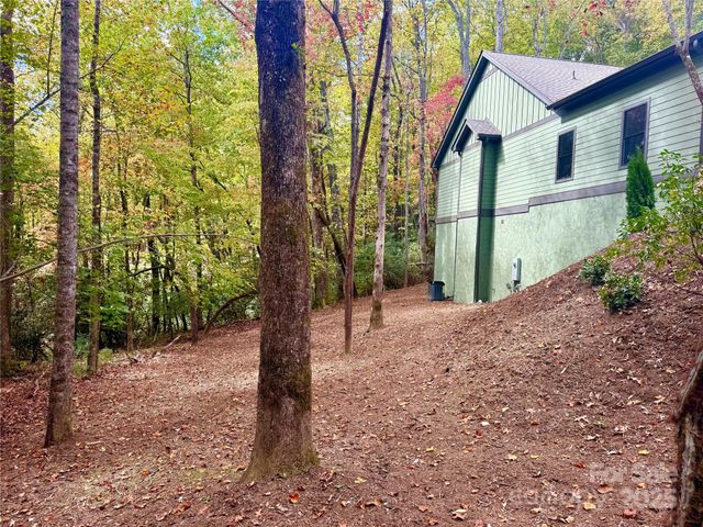 230 Catatoga Path, Brevard, NC 28712