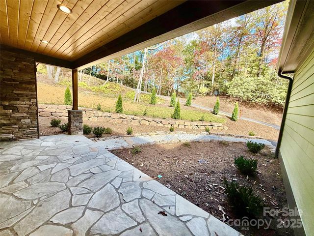 230 Catatoga Path, Brevard, NC 28712