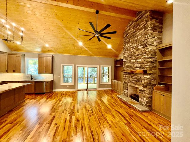 230 Catatoga Path, Brevard, NC 28712