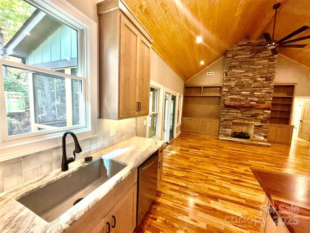 230 Catatoga Path, Brevard, NC 28712