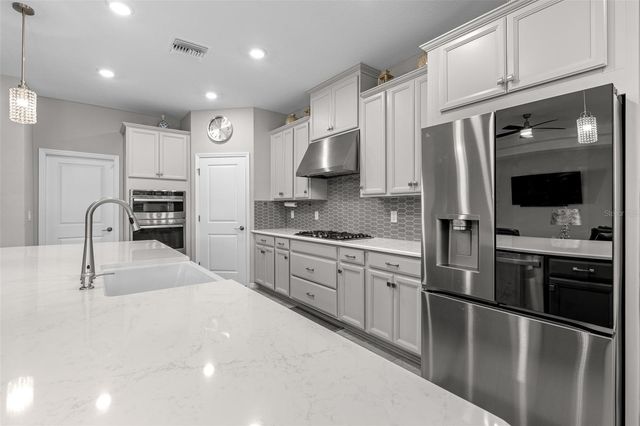 2512 HIGH TIDES WAY, Wesley Chapel, FL 33543