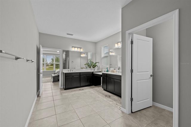 2512 HIGH TIDES WAY, Wesley Chapel, FL 33543