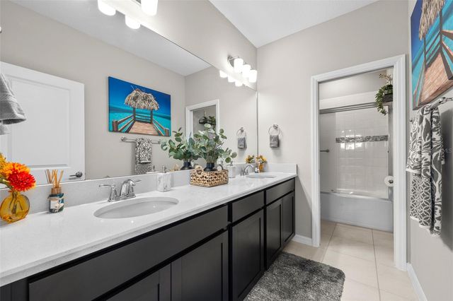 2512 HIGH TIDES WAY, Wesley Chapel, FL 33543