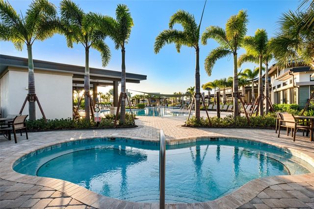 2512 HIGH TIDES WAY, Wesley Chapel, FL 33543