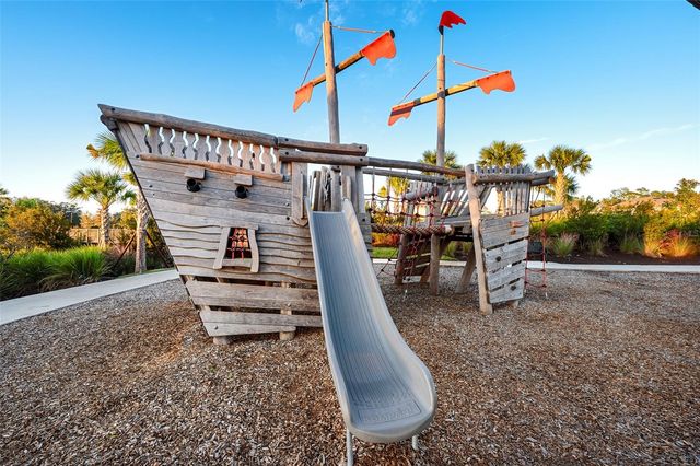 2512 HIGH TIDES WAY, Wesley Chapel, FL 33543